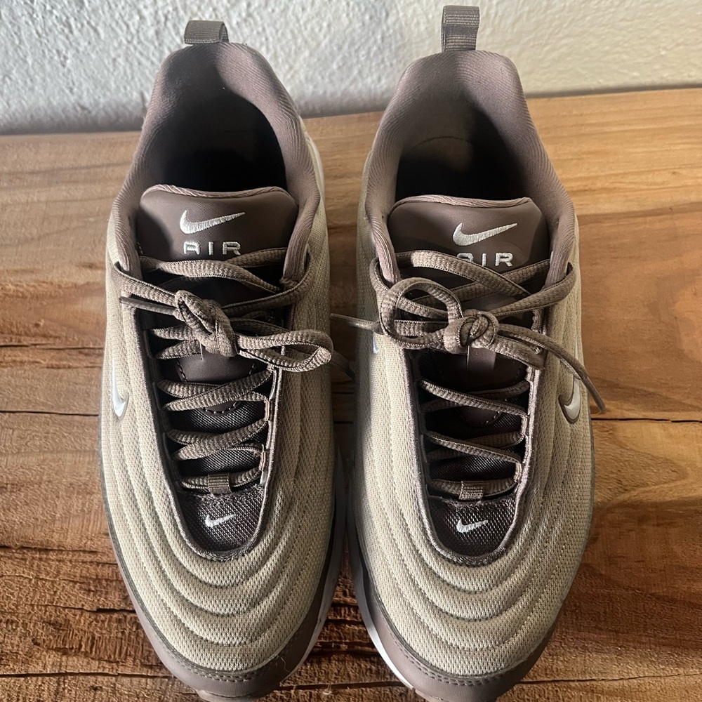 Nike Air Max Portal